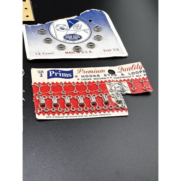 Vintage Sewing Supplies Snap Fasteners Latches Hooks Eyes Loops Prims Clinton - Picture 4 of 8